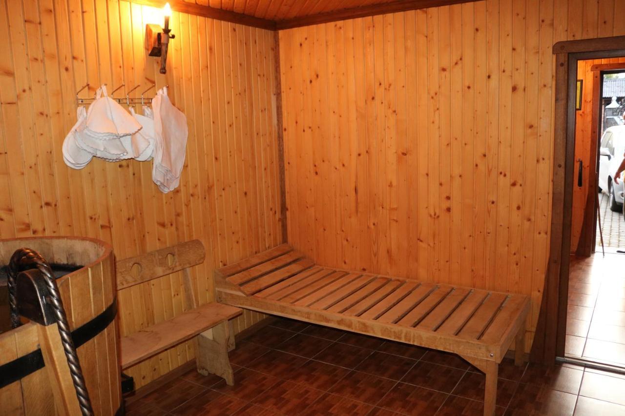 Готель ***Феєрія Tyachiv Extérieur photo
