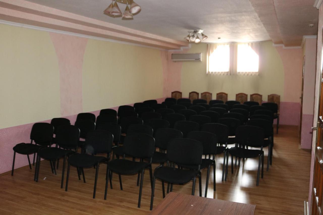 Готель ***Феєрія Tyachiv Extérieur photo