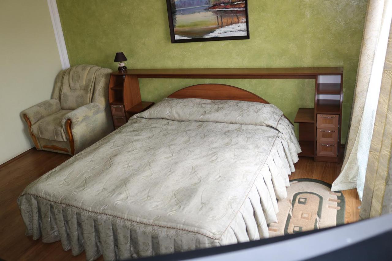 Готель ***Феєрія Tyachiv Extérieur photo