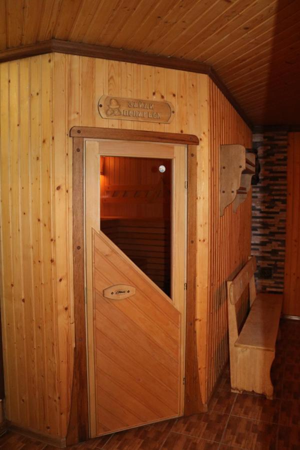 Готель ***Феєрія Tyachiv Extérieur photo